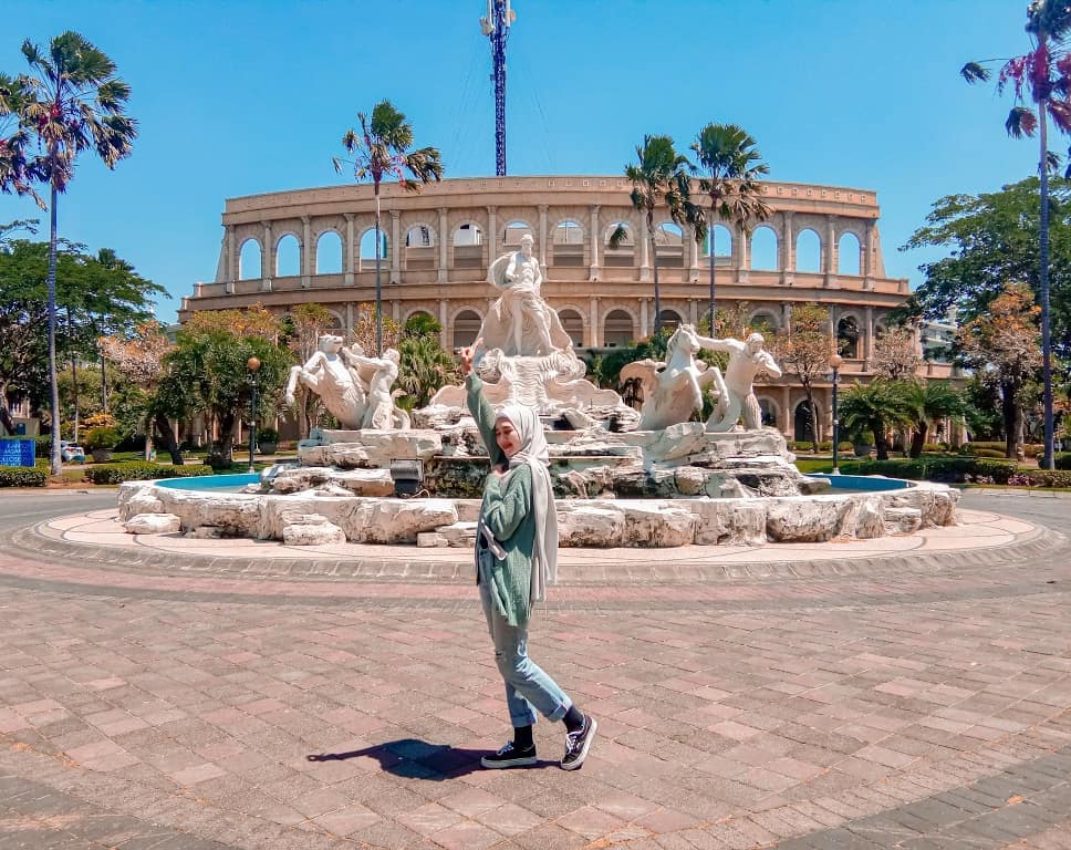 10 Tempat Foto Instagramable di Daerah Surabaya Yang Menarik Untuk Dieksplor Saat Malam Hari 2