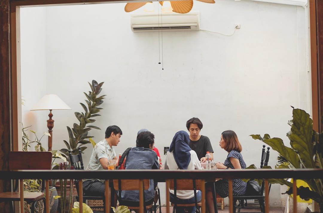 10 Tempat Foto Instagramable di Daerah Surabaya Yang Menarik Untuk Dieksplor Saat Malam Hari 6