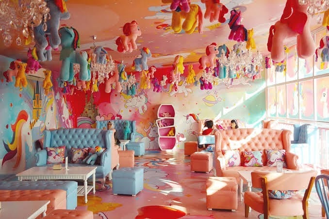 10 Tempat Foto Instagramable di Daerah Bekasi Yang Hits dan Bikin Kagum Sambil Nongkrong 8