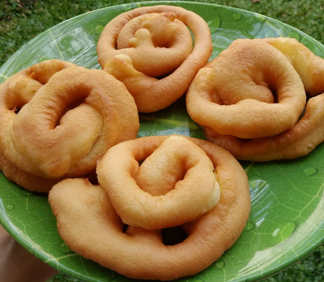 10 Rekomendasi Jajanan dan Kue Khas Daerah Malang Yang Menggoda Ini Wajib Dicoba Saat Kulineran 1 10 Rekomendasi Jajanan dan Kue Khas Daerah Malang Yang Menggoda Ini Wajib Dicoba Saat Kulineran 1