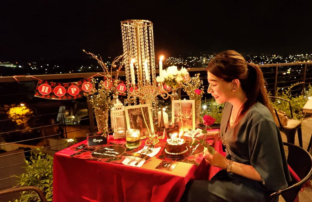 10 Daftar Pilihan Tempat Romantis di Daerah Semarang Untuk Kalian Kunjungi Bersama Pasangan 1 10 Daftar Pilihan Tempat Romantis di Daerah Semarang Untuk Kalian Kunjungi Bersama Pasangan 1