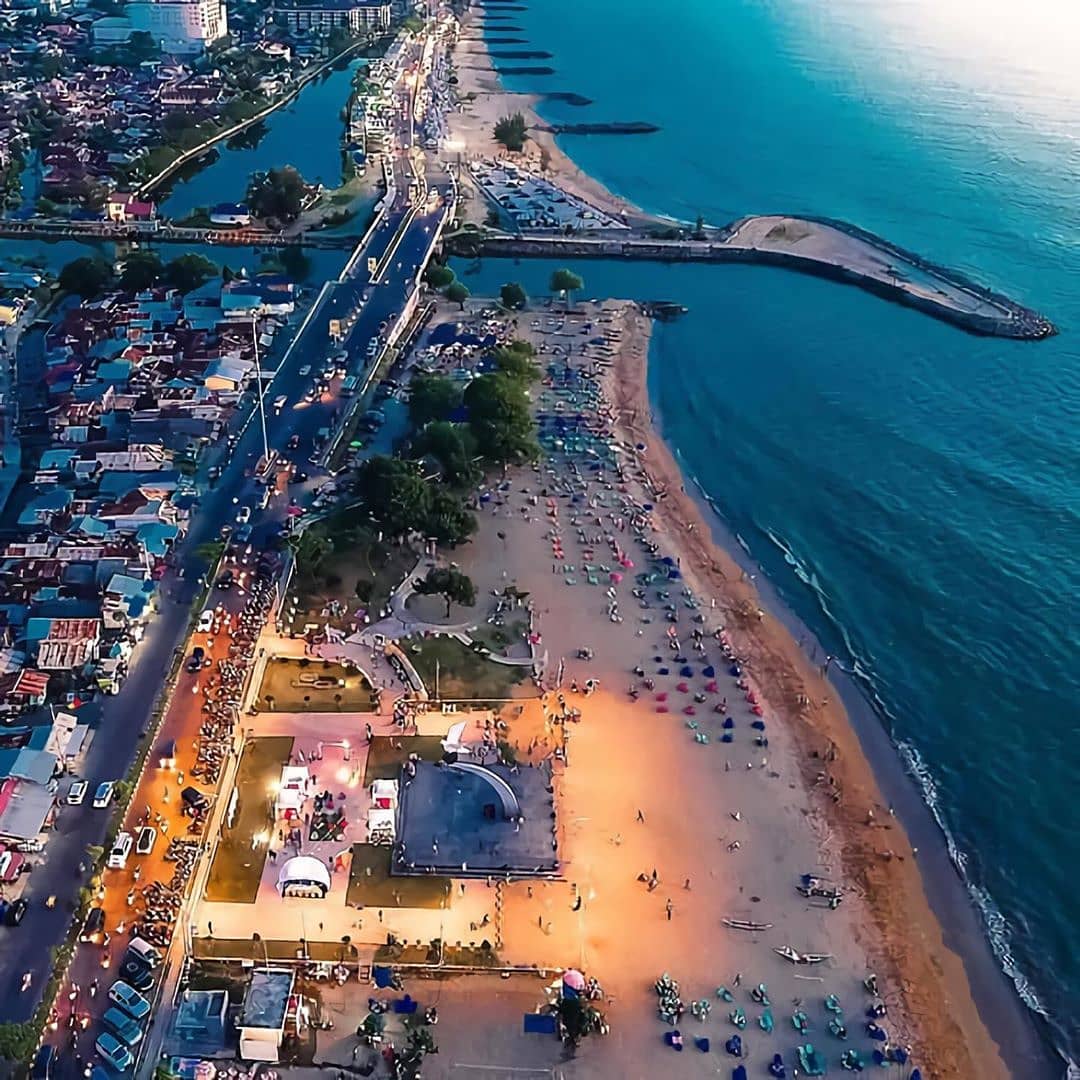 Potret Pemandangan Indahnya Kota Padang Tempo Dulu Hingga Masa Kini dan Saat Malam Hari 5