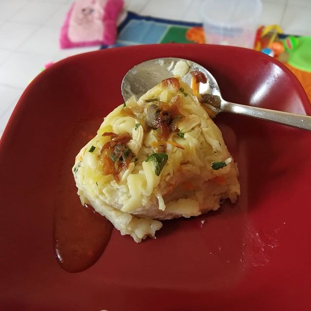 15 Daftar Pilihan Jajanan dan Kue Khas Daerah Banjarmasin Yang Enak Ini Wajib Kalian Ketahui! 1