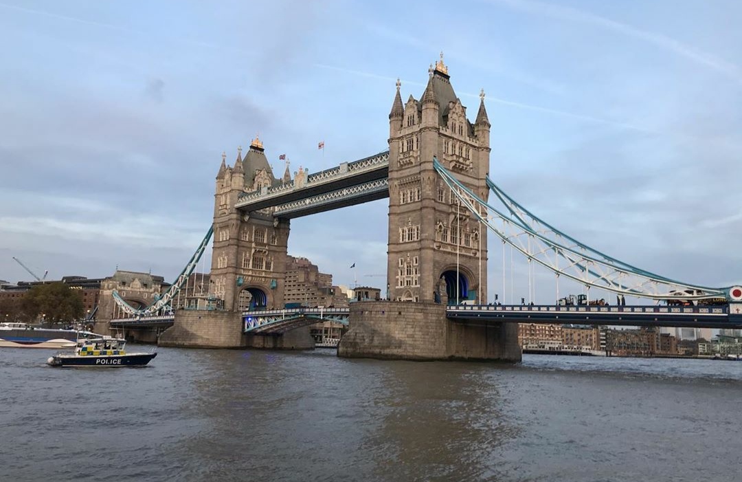 10 Rekomendasi Tempat Romantis di London Untuk Berbulan Madu Ini Cocok Masuk Daftar List Liburanmu 4 10 Rekomendasi Tempat Romantis di London Untuk Berbulan Madu Ini Cocok Masuk Daftar List Liburanmu 4