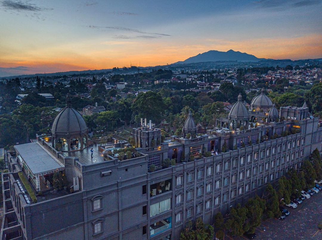 10 Referensi Tempat Romantis Untuk Pacaran di Daerah Bandung, Cocok Untuk Ngedate Bareng Pasangan 5