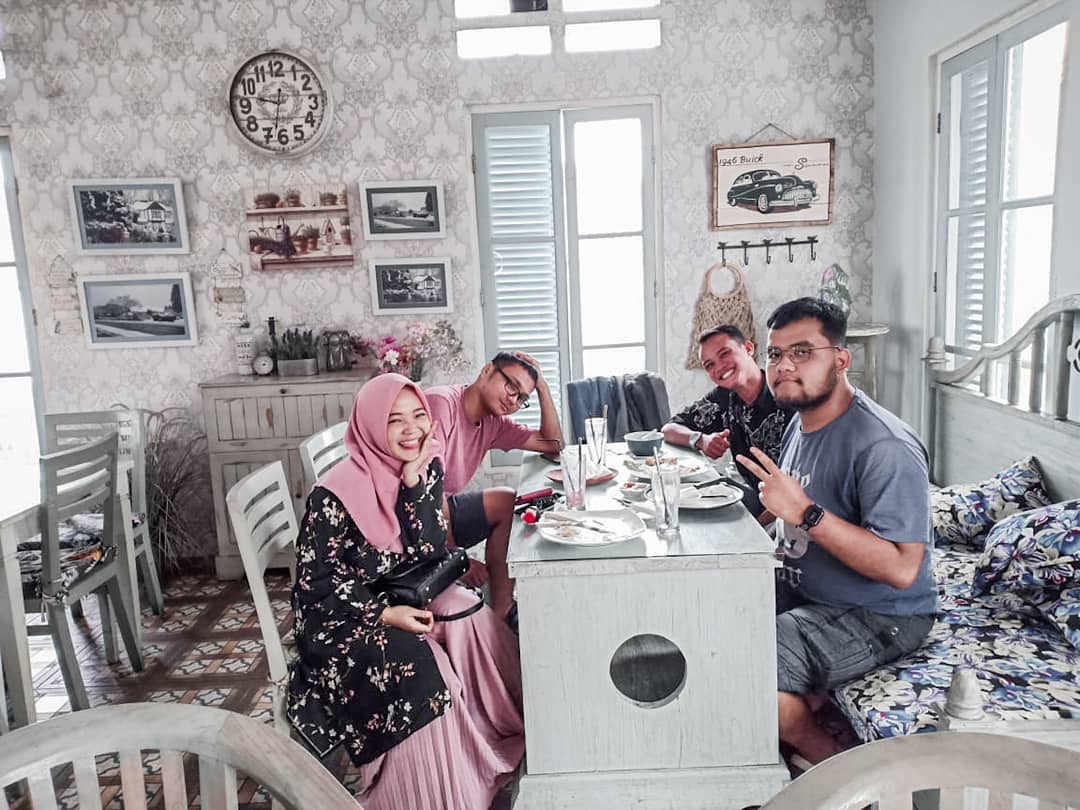 10 Referensi Tempat Romantis Untuk Pacaran di Daerah Pekalongan, Cocok Buat Liburan Bareng Pasangan 6 10 Referensi Tempat Romantis Untuk Pacaran di Daerah Pekalongan, Cocok Buat Liburan Bareng Pasangan 6