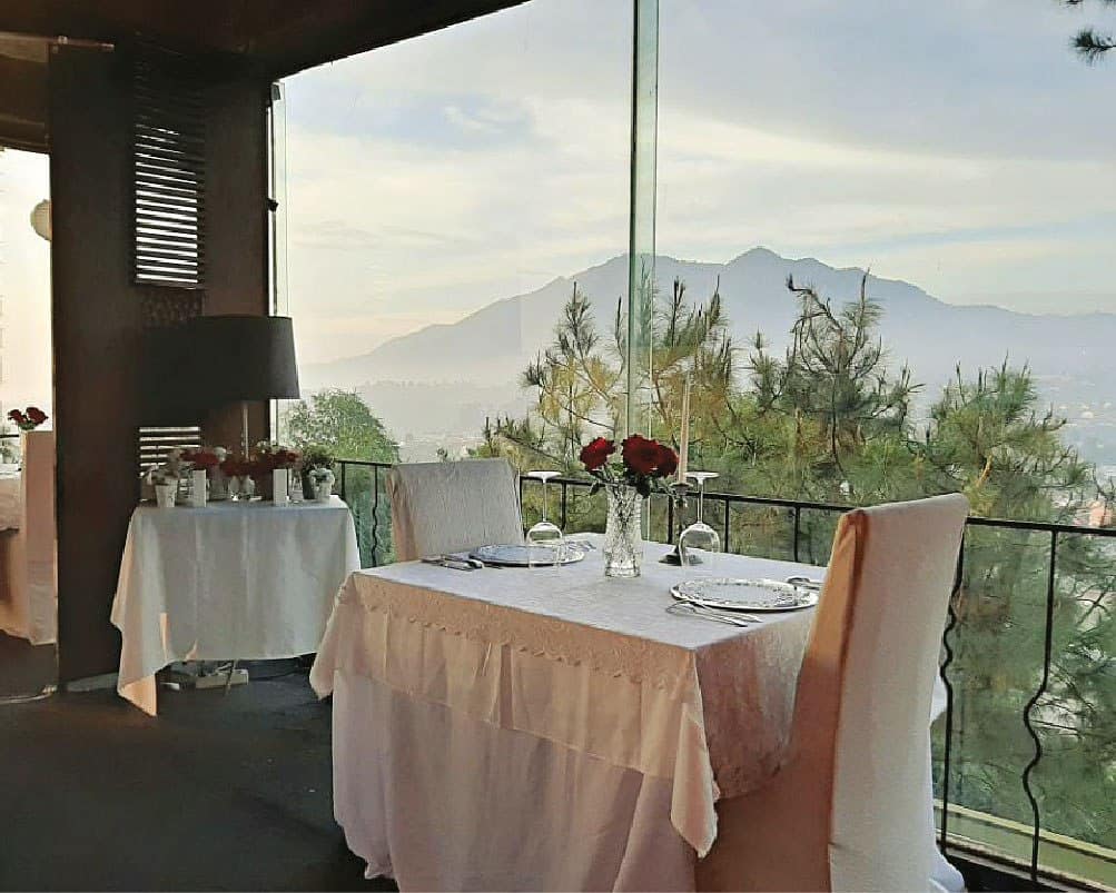 10 Daftar Pilihan Tempat Romantis di Daerah Lembang Yang Cocok Untuk Honeymoon Bareng Pasangan 7 10 Daftar Pilihan Tempat Romantis di Daerah Lembang Yang Cocok Untuk Honeymoon Bareng Pasangan 7