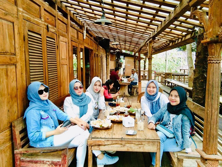 10 Daftar Pilihan Tempat Romantis di Daerah Cimahi, Cocok Untuk Kencan Berdua Bareng Pasangan 8