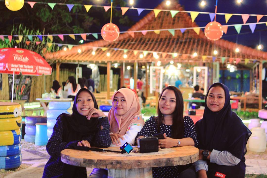 10 Rekomendasi Tempat Romantis di Daerah Gresik, Alternatif Untuk Quality Time Dengan Pasangan 8