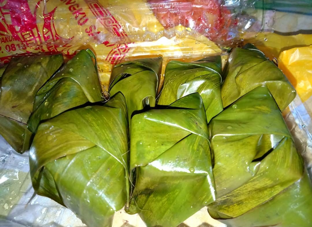 10 Rekomendasi Jajanan dan Kue Khas Daerah Riau Yang Unik dan Menggoda Ini Wajib Dicicipi 8 10 Rekomendasi Jajanan dan Kue Khas Daerah Riau Yang Unik dan Menggoda Ini Wajib Dicicipi 8