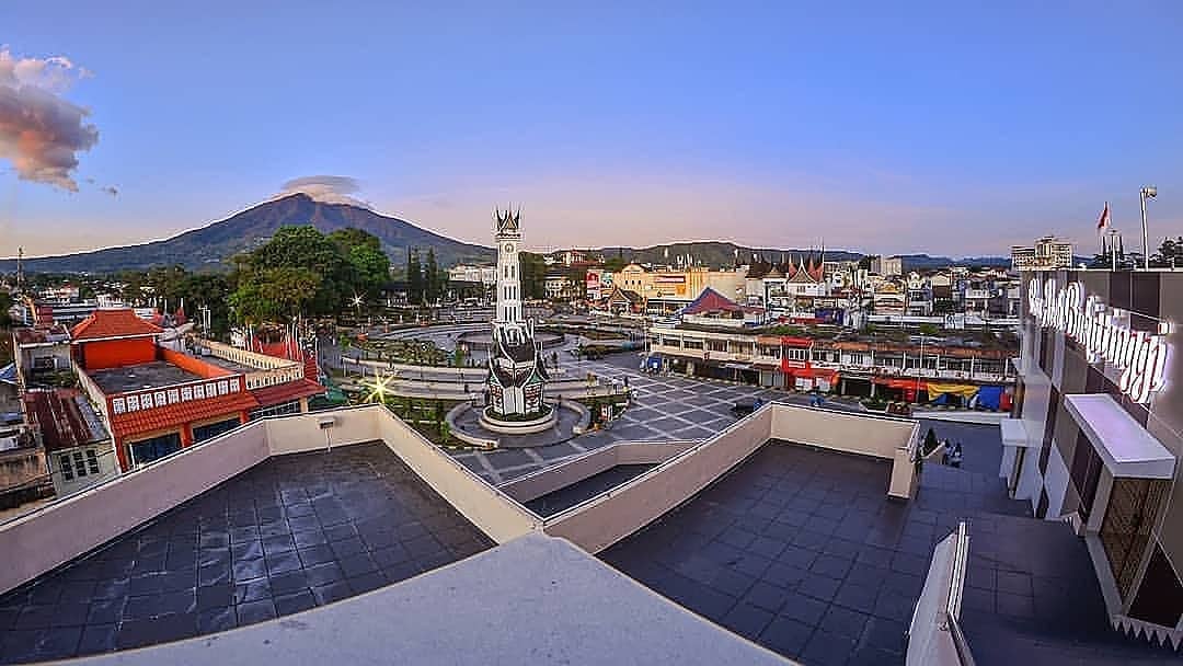 Potret Pemandangan Indahnya Kota Padang Tempo Dulu Hingga Masa Kini dan Saat Malam Hari 2