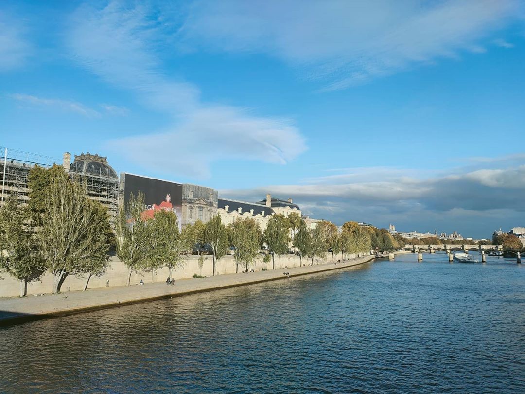 Potret Pemandangan Paris Saat Siang Maupun Malam Hari, Kota Terindah dan Romantis di Dunia 4 Potret Pemandangan Paris Saat Siang Maupun Malam Hari, Kota Terindah dan Romantis di Dunia 4