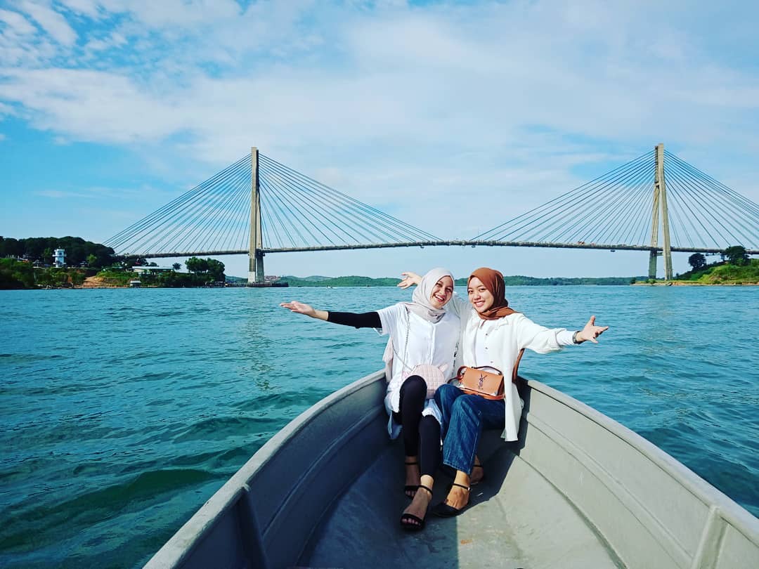 Potret Keindahan Pemandangan Kota Batam Si “Free Trading Zone” Saat Pagi Hingga Malam Hari 4 Potret Keindahan Pemandangan Kota Batam Si “Free Trading Zone” Saat Pagi Hingga Malam Hari 4