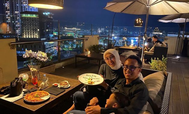 10 Referensi Tempat Pacaran Yang Romantis di Daerah Surabaya Cocok Buat Ngedate Bareng Pasangan 3 Tempat pacaran di surabaya aman referensi wiyung romantis buat yang wisata cocok untuk siang hari