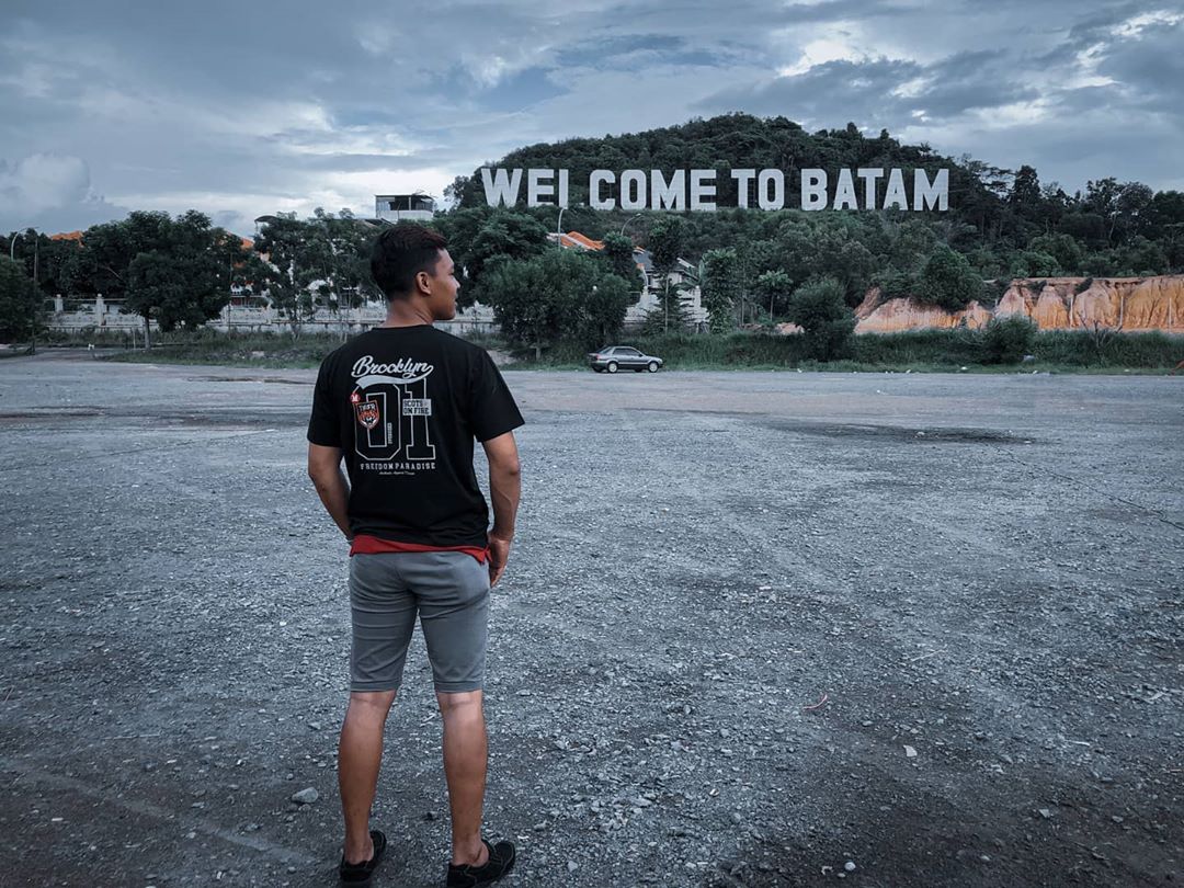 Potret Keindahan Pemandangan Kota Batam Si “Free Trading Zone” Saat Pagi Hingga Malam Hari 10 Potret Keindahan Pemandangan Kota Batam Si “Free Trading Zone” Saat Pagi Hingga Malam Hari 10