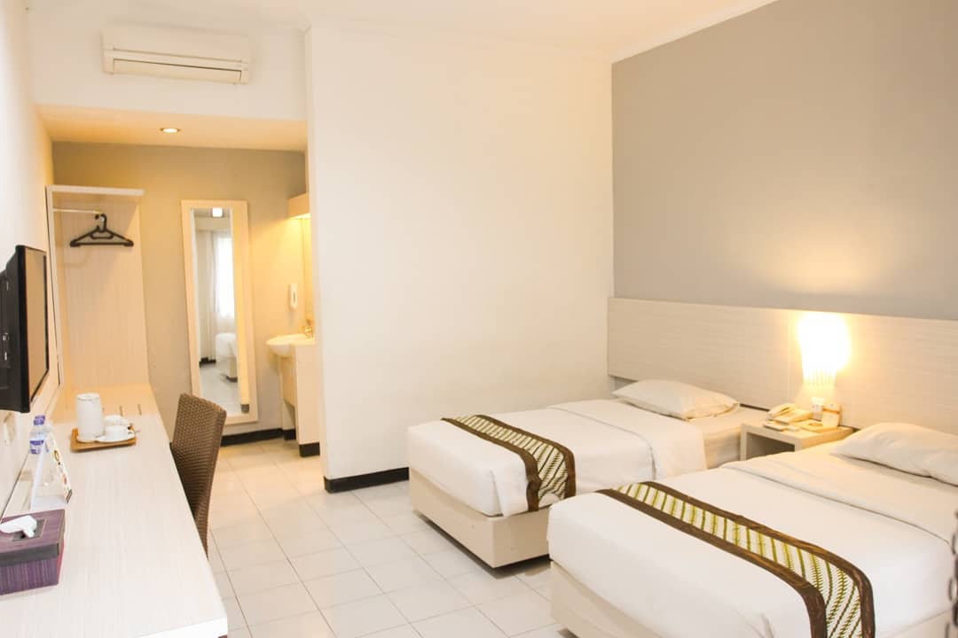 10 Rekomendasi Hotel Dekat Kampus UGM Yogyakarta Yang Murah dan Bagus Mulai Rp127.000 Per Malam 1 10 Rekomendasi Hotel Dekat Kampus UGM Yogyakarta Yang Murah dan Bagus Mulai Rp127.000 Per Malam 1