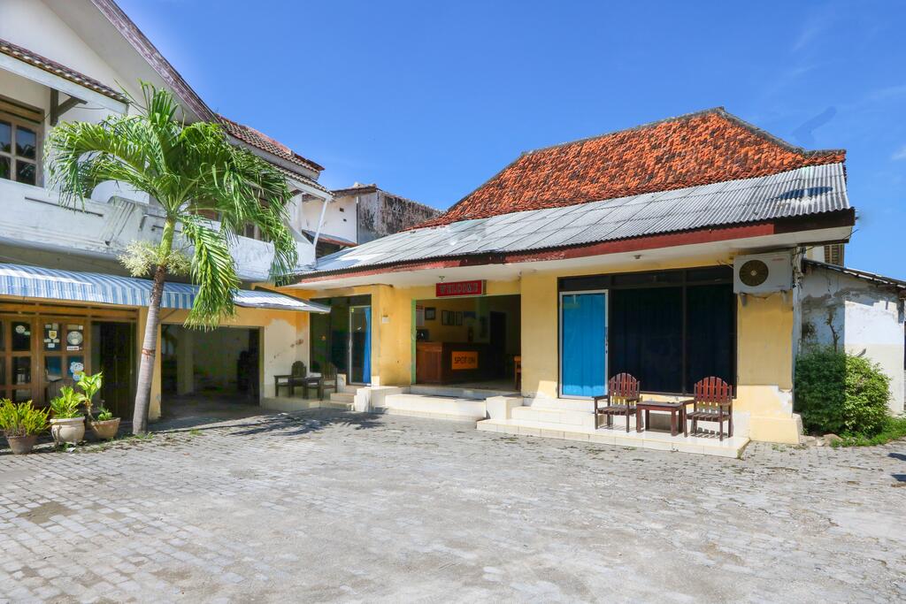 10 Pilihan Hotel Dekat Situbondo, Mulai 75 Ribuan Aja 7 10 Pilihan Hotel Dekat Situbondo, Mulai 75 Ribuan Aja 7