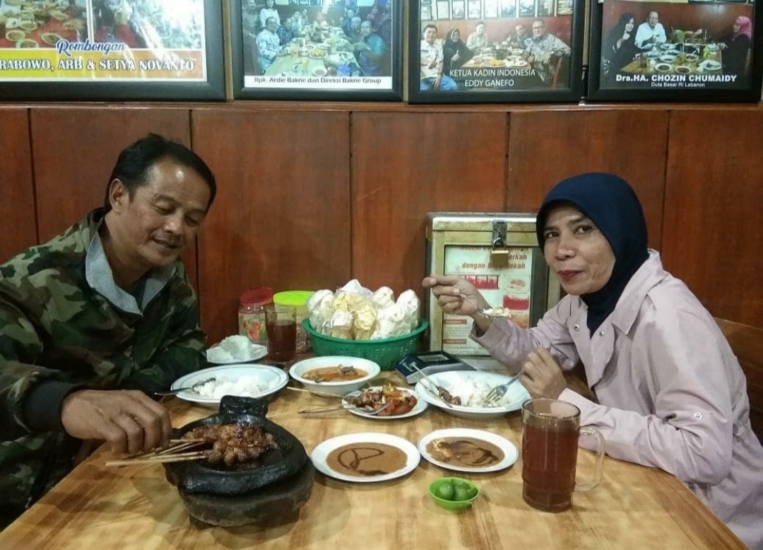 10 Rekomendasi Warung Sate Kambing Enak di Bandung, Ada Langganan Presiden Jokowi Loh! 1