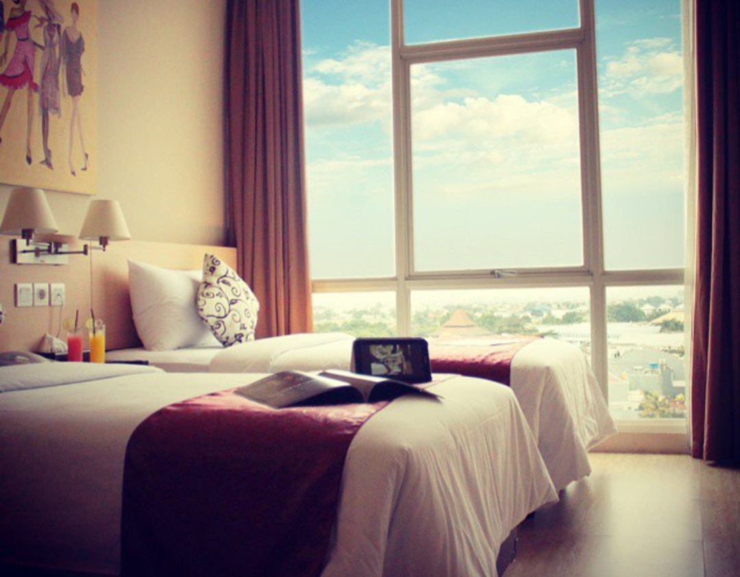 10 Daftar Hotel Bagus Dekat Bandara Bandung, Start Rp.144.832 3