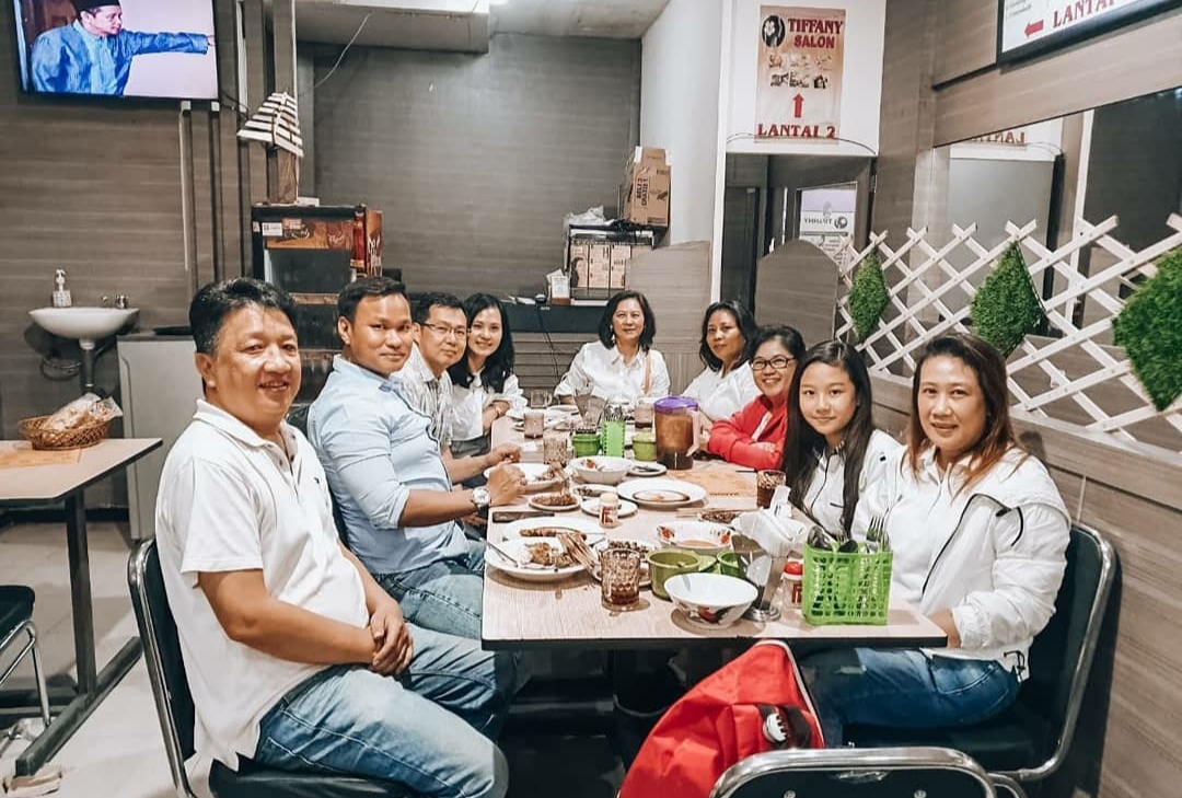 10 Rekomendasi Warung Sate Kambing Enak di Bandung, Ada Langganan Presiden Jokowi Loh! 3