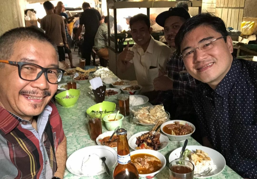 10 Rekomendasi Warung Sate Kambing Enak di Bandung, Ada Langganan Presiden Jokowi Loh! 4
