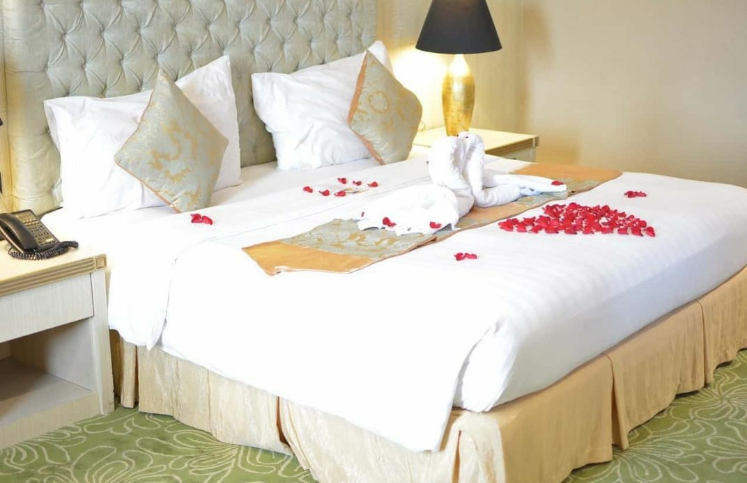 Mulai Rp.127 Ribuan Aja, 10 Hotel Dekat Grand City Surabaya Ini Siap Menjadi Tempat Istirahatmu 5