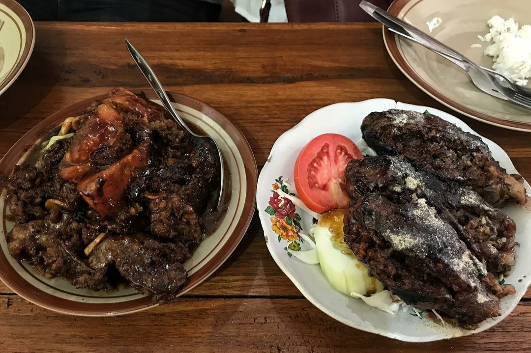 Ini Dia 10 Referensi Sate Kambing Enak di Wilayah Jogja Yang Wajib Kamu Datangi Saat Malam Hari 8