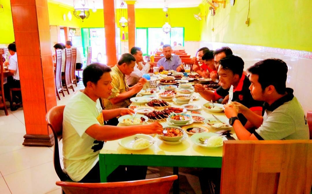 Sate Kambing Cak Lam, Tempat Nyate Mahal Tapi Enak 7