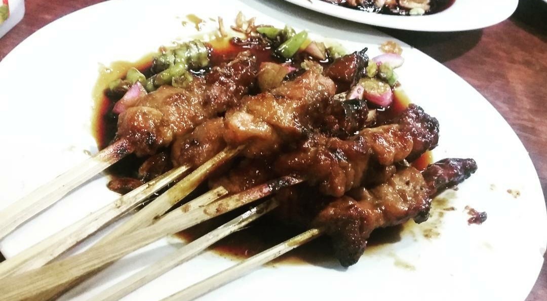 Kelezatan Sate Kambing Kim Tek Yang Tak Lekang Oleh Waktu 8 Kelezatan Sate Kambing Kim Tek Yang Tak Lekang Oleh Waktu 8