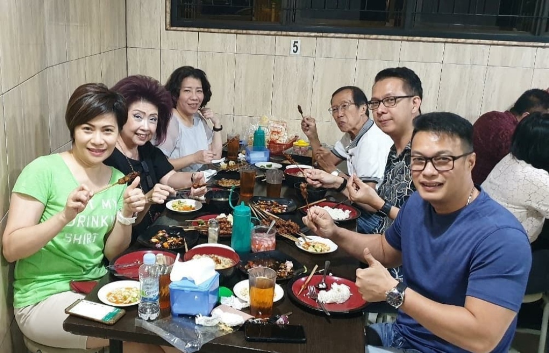 Kelezatan Sate Kambing Kim Tek Yang Tak Lekang Oleh Waktu 2 Kelezatan Sate Kambing Kim Tek Yang Tak Lekang Oleh Waktu 2