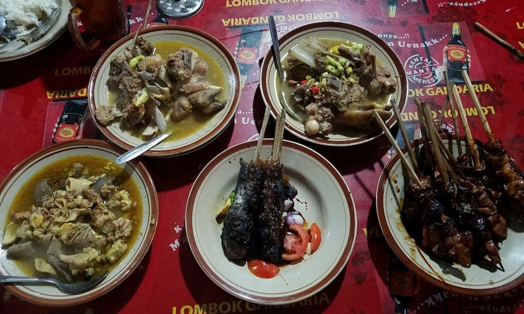 Sate Kambing Mbok Galak di Solo, Langganan Pejabat Negara 4