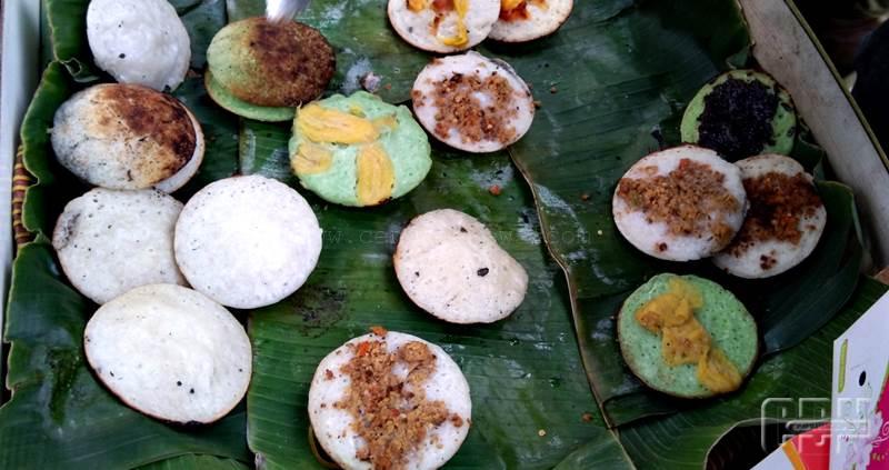 10 Daftar Pilihan Kue dan Jajanan Khas Daerah Cirebon Yang Enak dan Lezat, Wajib Dicoba! 10 10 Daftar Pilihan Kue dan Jajanan Khas Daerah Cirebon Yang Enak dan Lezat, Wajib Dicoba! 10