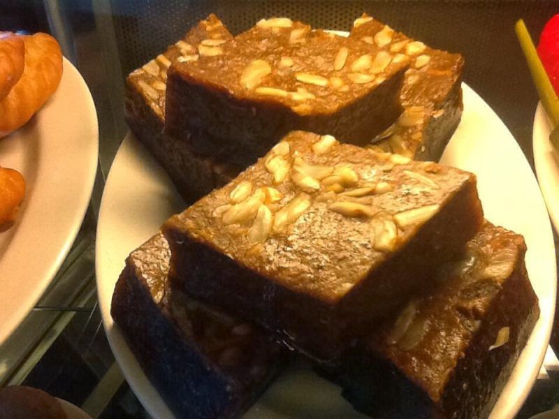 10 Referensi Jajanan dan Kue Khas Daerah Ambon Yang Lezat, Manakah Yang Ingin Kalian Coba? 1 10 Referensi Jajanan dan Kue Khas Daerah Ambon Yang Lezat, Manakah Yang Ingin Kalian Coba? 1