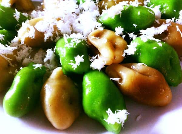 10 Daftar Pilihan Jajanan Tradisional dan Kue Khas di Daerah Lombok , Manakah Yang Menggiurkan? 8