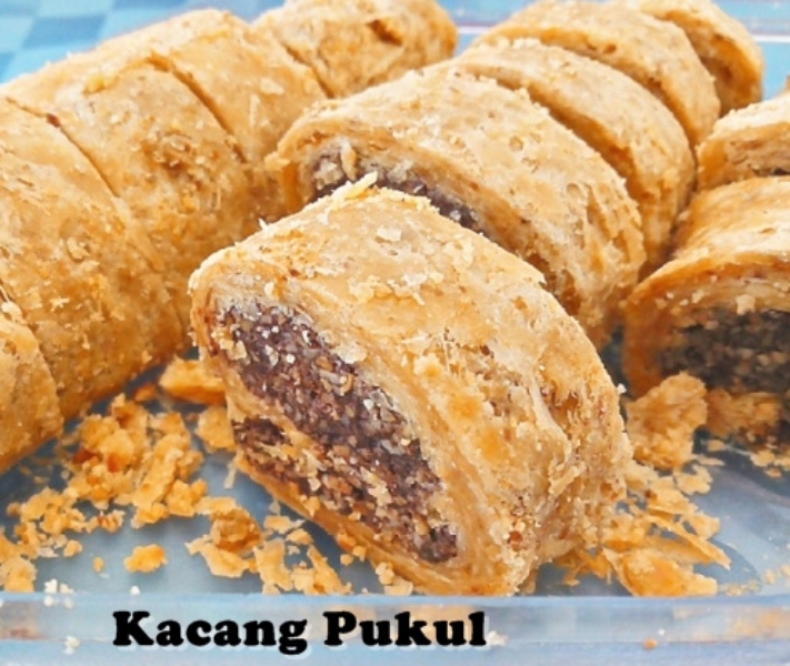 10 Daftar Pilihan Jajanan dan Kue Khas Daerah Pekanbaru, Ada Yang Bisa Jadi Oleh-Oleh Lho! 8 10 Daftar Pilihan Jajanan dan Kue Khas Daerah Pekanbaru, Ada Yang Bisa Jadi Oleh-Oleh Lho! 8