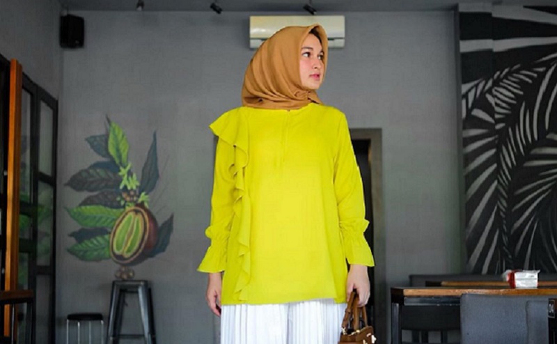10 Inspirasi Outfit Hijab Untuk Baju Kuning 3 10 Inspirasi Outfit Hijab Untuk Baju Kuning 3