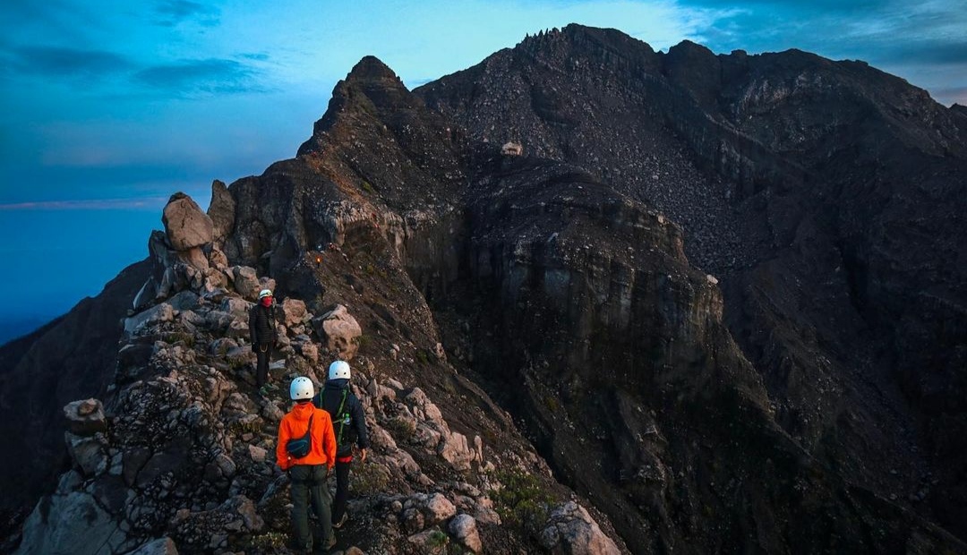 10 Daftar Pilihan Gunung Terdekat Dari Surabaya, Favorit Para Pendaki dan Pemandangan Yang Epic 9