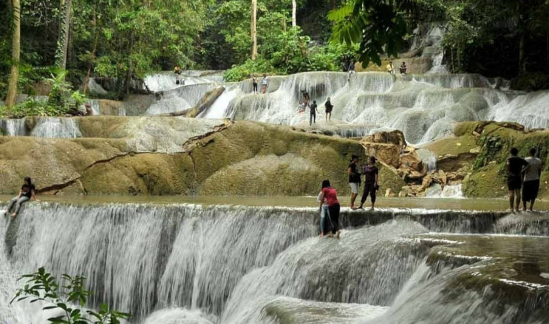 Kendari Saat Siang Hingga Malam, Si Kota Pelabuhan Dengan Sejarah dan Pesona Keindahannya 8