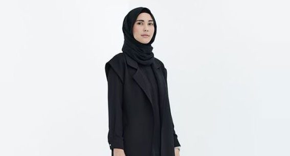 10 Warna Kerudung Yang Pas Buat Baju Hitam, Favorit Sejuta Umat 4 10 Warna Kerudung Yang Pas Buat Baju Hitam, Favorit Sejuta Umat 4