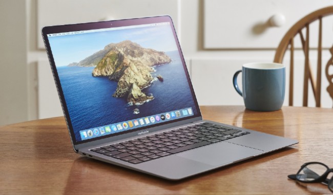 10 Laptop Apple Termahal, Ada Yang Berlapis Emas 24 Karat! 3 10 Laptop Apple Termahal, Ada Yang Berlapis Emas 24 Karat! 3