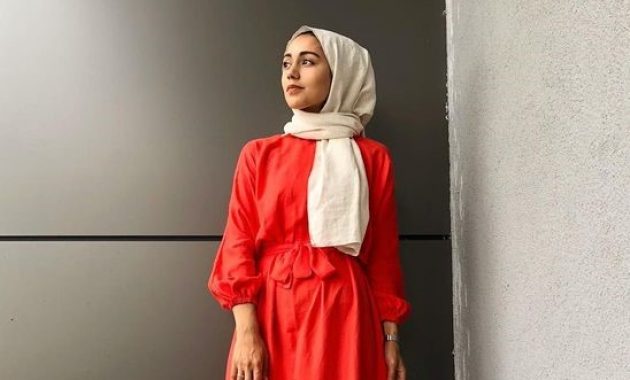10 Gambar Baju Orange Cocok Dengan Jilbab Warna Apa  JejakPiknik.Com