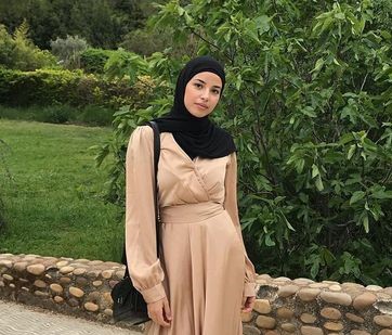 10 Inspirasi Outfit Hijab Untuk Memadukan Baju Mocca 1