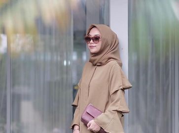 10 Inspirasi Outfit Hijab Untuk Memadukan Baju Mocca 7