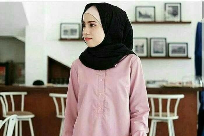 Kerudung Warna Apa Saja Yang Cocok Dengan Baju Pink? 3