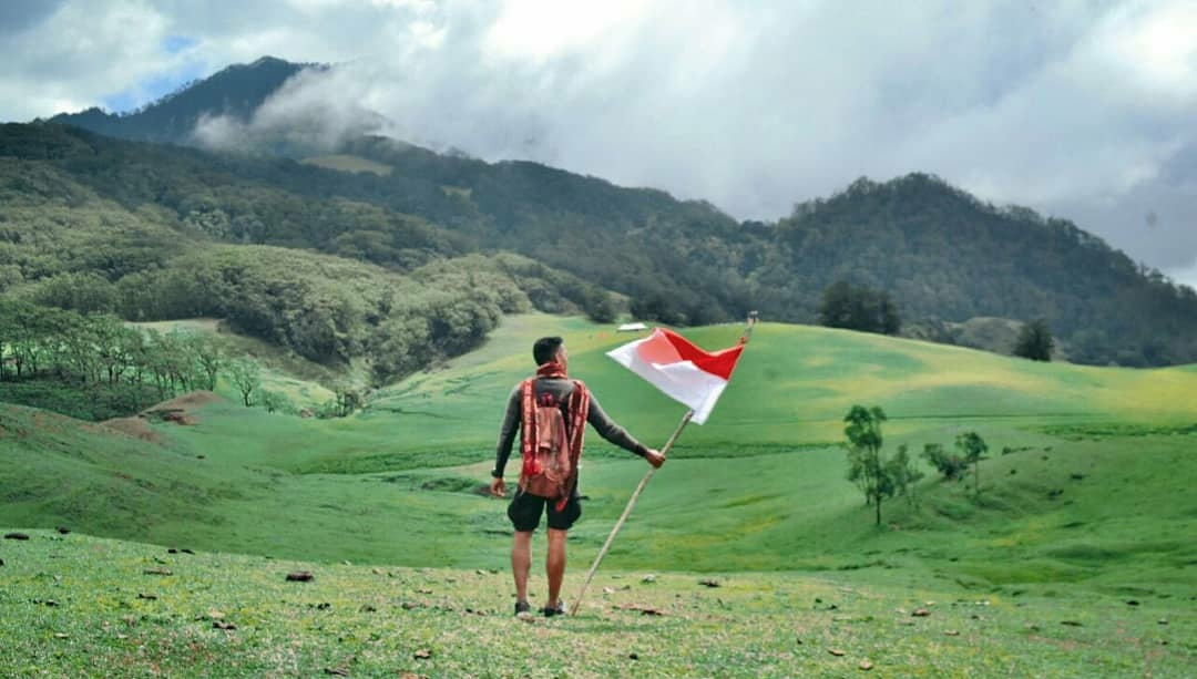 10 Daftar Pilihan Gunung Cantik di Daerah NTT, Favorit Para Wisatawan Dengan Pesona Indahnya 4 10 Daftar Pilihan Gunung Cantik di Daerah NTT, Favorit Para Wisatawan Dengan Pesona Indahnya 4