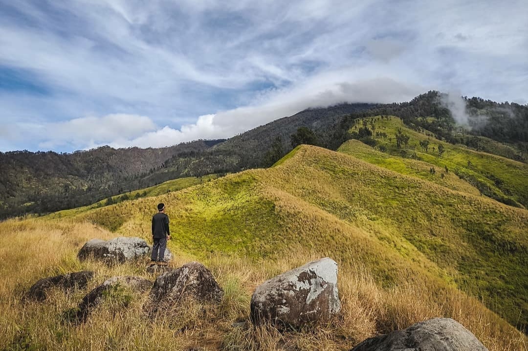 10 Daftar Pilihan Gunung di Sekitar Jember, Favorit Para Pendaki dan Memiliki Keindahan Luar Biasa 4 10 Daftar Pilihan Gunung di Sekitar Jember, Favorit Para Pendaki dan Memiliki Keindahan Luar Biasa 4