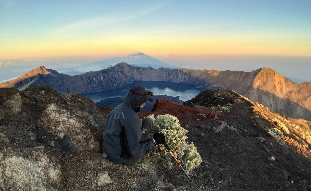 Daftar Pilihan Gunung di NTB Yang Sudah Sangat Mendunia, Buat Kamu Hobi Mendaki 3