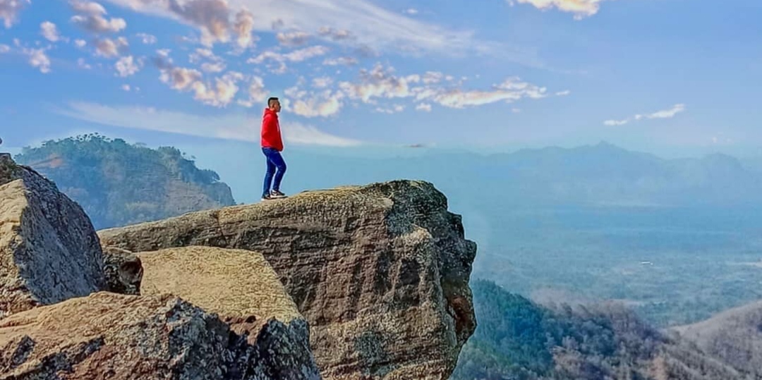 6 Daftar Pilihan Gunung di Sekitar Solo, Buat Kamu Pecinta Hiking dan Bikin Betah 2 6 Daftar Pilihan Gunung di Sekitar Solo, Buat Kamu Pecinta Hiking dan Bikin Betah 2
