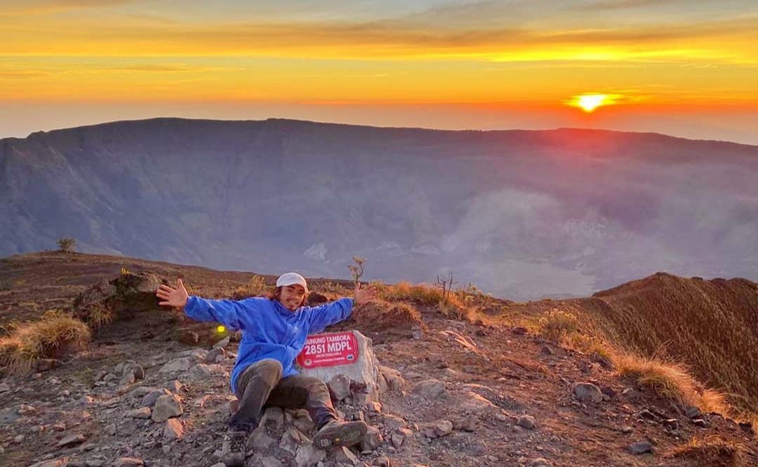 Daftar Pilihan Gunung di NTB Yang Sudah Sangat Mendunia, Buat Kamu Hobi Mendaki 6