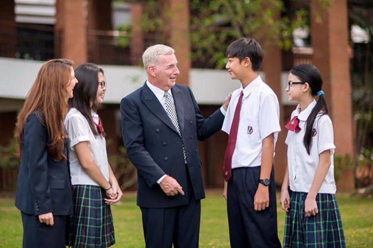 10 Sekolah Termahal di Indonesia Tingkat SMA, Adakah Sekolahmu? 1